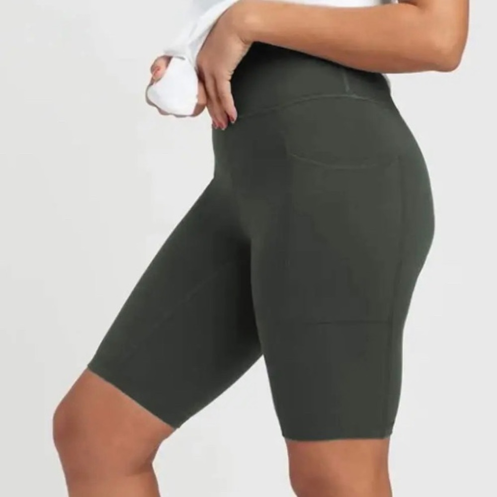 Universal Standard Next to Naked Bike Short